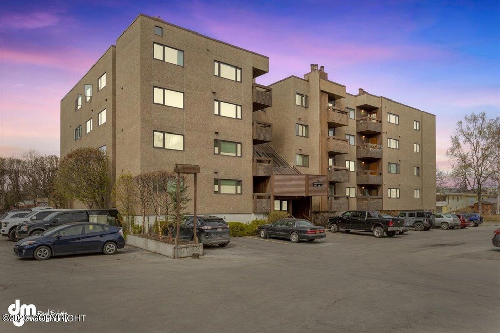01-Exterior_SOPH2436_DTE