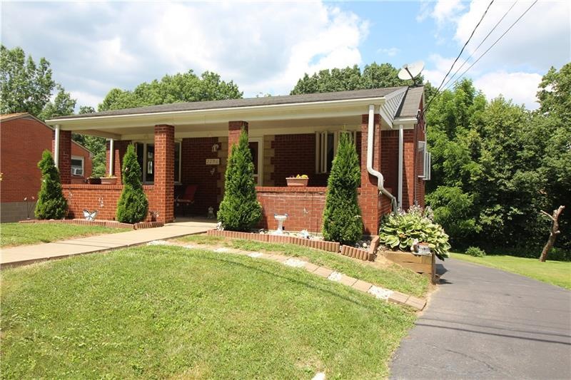 Level Entry 2 Bedroom Brick Ranch w/ 2 Full Bathro