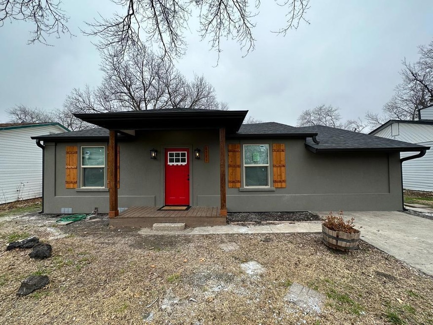 8521 Sussex Ct, Fort Worth, TX 76108 - photo 1