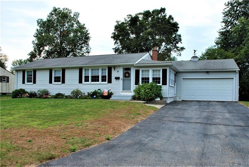 8 Middlesex Dr, Enfield, CT 06082 - photo 1