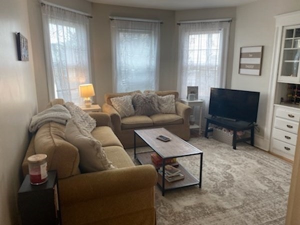 15 Fenwick St unit 2, Somerville, MA 02145 - photo 1