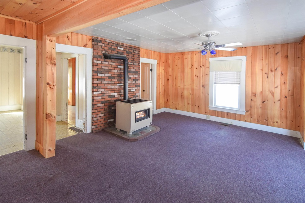 467 Nh Route 25, Warren, NH 03279 - photo 1