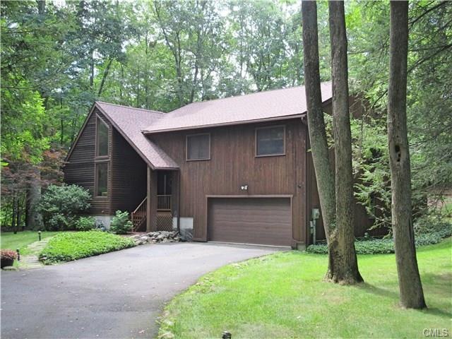 4 Plantation Ct, Bethel, CT 06801 - photo 1