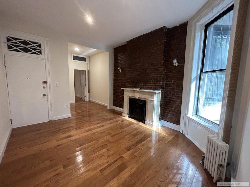 419 W 44th St unit 1W, New York, NY 10036 - photo 1