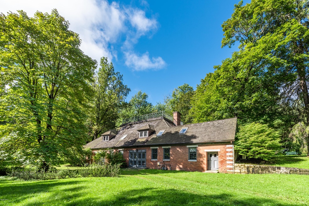 236 Kemble St, Lenox, MA 01240 - photo 1