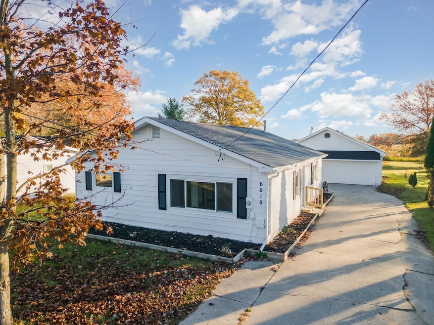 6610 Perrine Rd, Midland, MI 48642 - photo 1