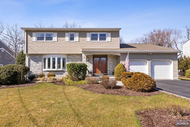 Sold $925,000 • Co-Listing Agent