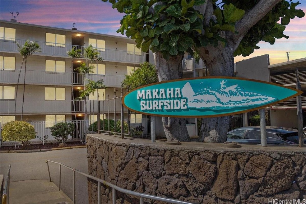 Makaha Surfside