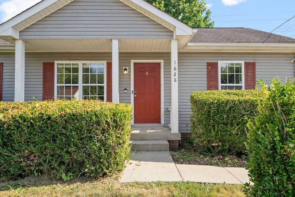 1628 Hannibal Dr, Oak Grove, KY 42262 - photo 1