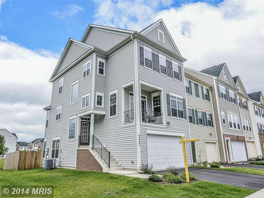 42301 Demarco Terrace, Chantilly, VA 20152 - photo 1