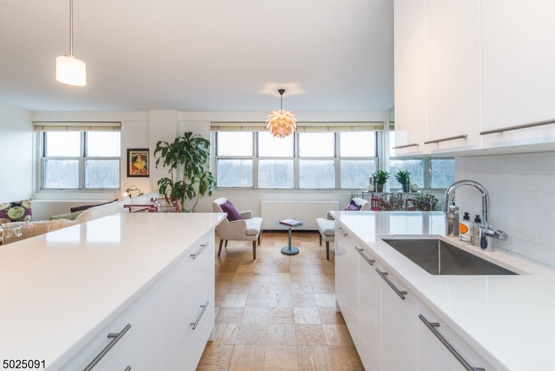 Parkway House unit K, Glen Ridge, NJ 07028 - photo 1