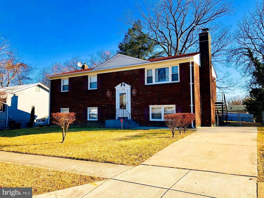 117 W Mill Ave, Capitol Heights, MD 20743 - photo 1