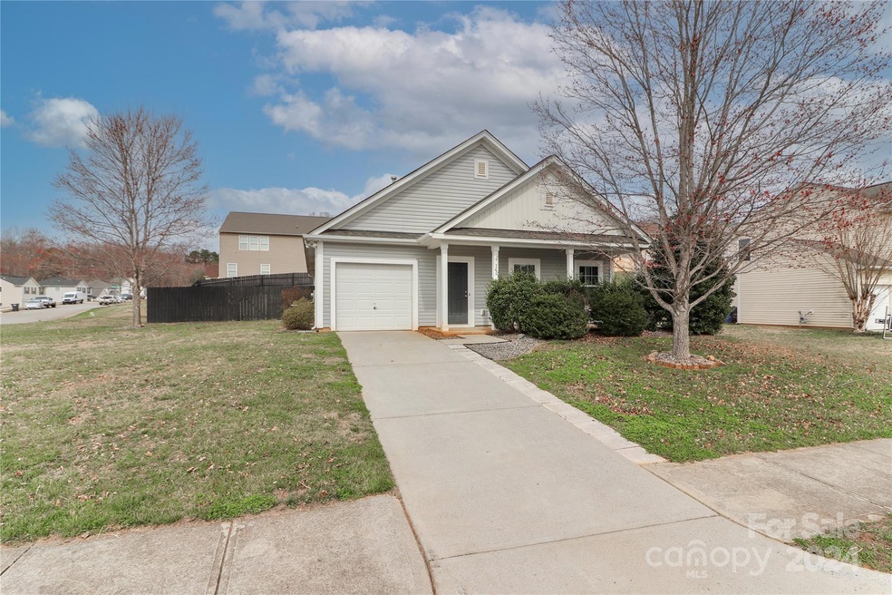 200 Altondale Dr, Statesville, NC 28625 - photo 1