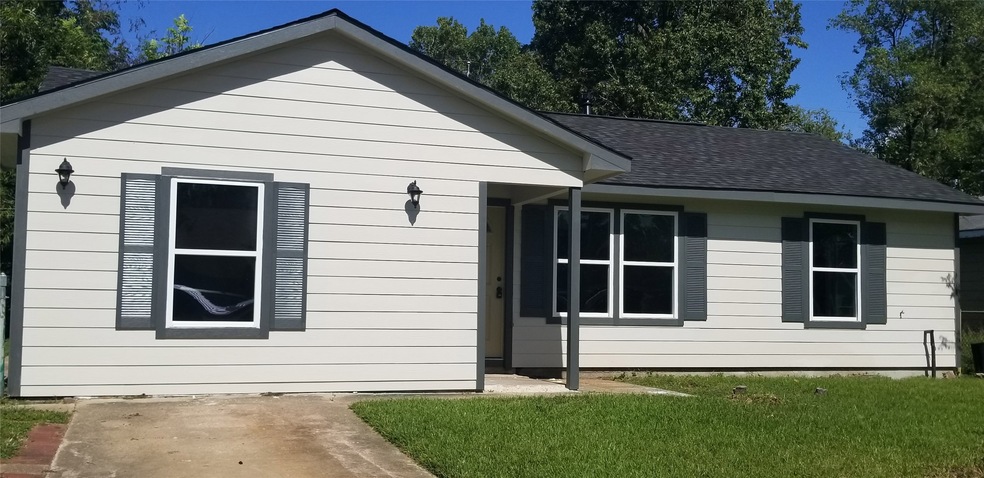 7245 Boggess Rd, Houston, TX 77016 - photo 1