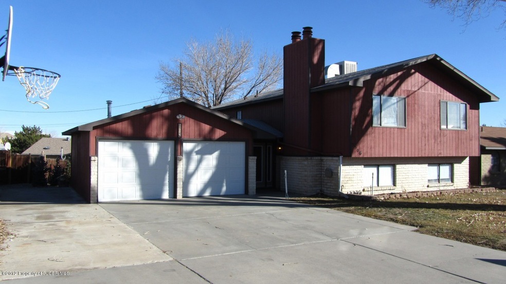 5506 Lee Ln, Farmington, NM 87402 - photo 1