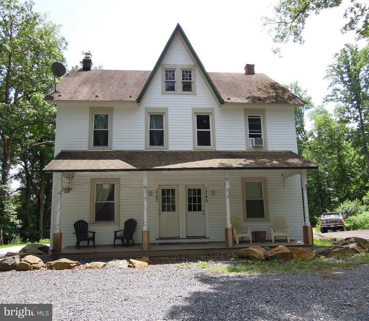 1747 Upper Ridge Rd, Pennsburg, PA 18073 - photo 1