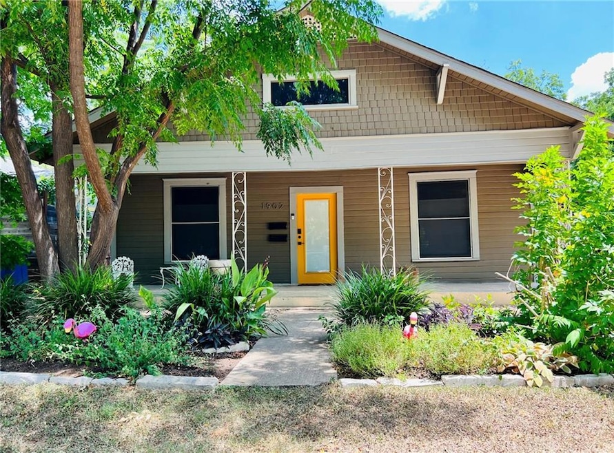 View of front of property featuring a porch