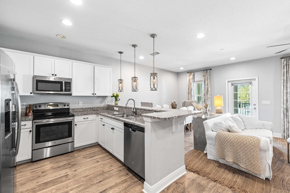 Pending $639,000 • Co-Listing Agent