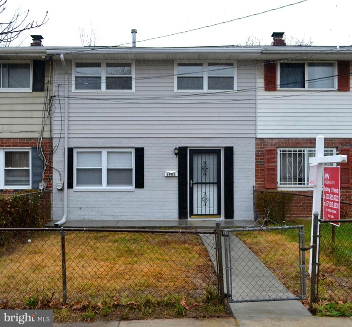 6908 Flagstaff St, Hyattsville, MD 20785 - photo 1