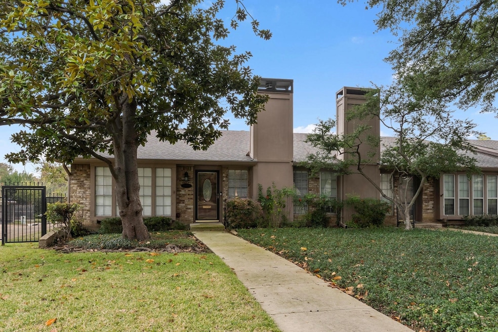 10803 Sandpiper Ln unit 8, Dallas, TX 75230 - photo 1