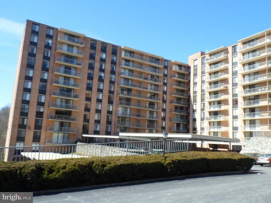 Strath Haven Condominiums unit 1210, Swarthmore, PA 19081 - photo 1