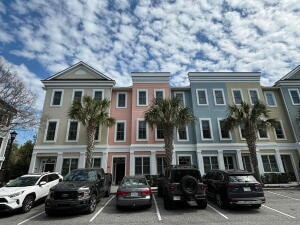 656 Coleman Blvd unit 402, Mount Pleasant, SC 29464 - photo 1