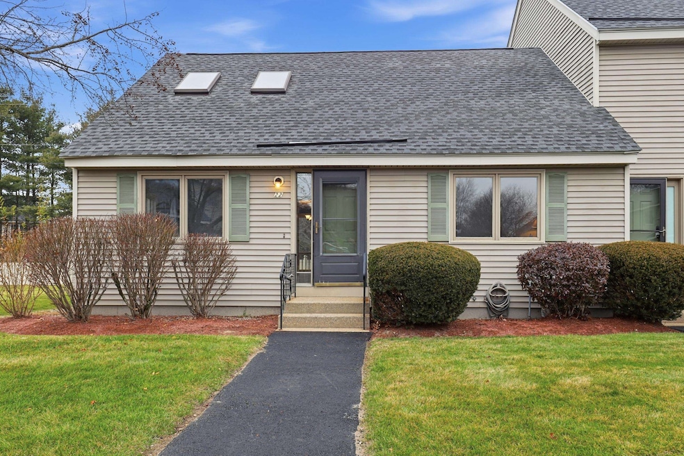 22 Eastmeadow Way, Manchester, NH 03109 - photo 1