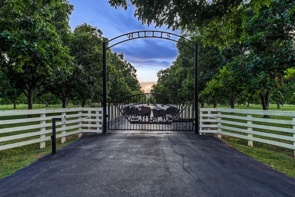 4309 Bowser Rd, Fulshear, TX 77441 - photo 1