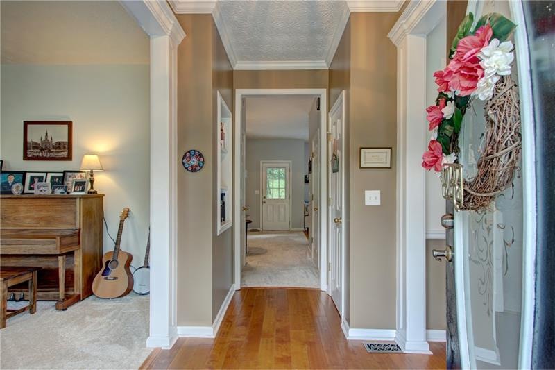 642 Poplar Springs Rd, Hoschton, GA 30548 - photo 1