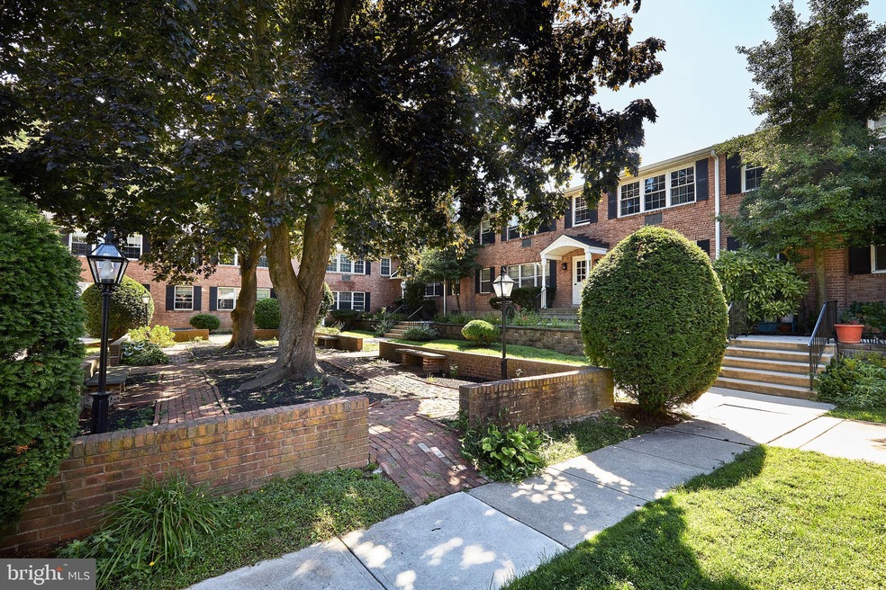 1334 Montgomery Ave unit E2, Narberth, PA 19072 - photo 1