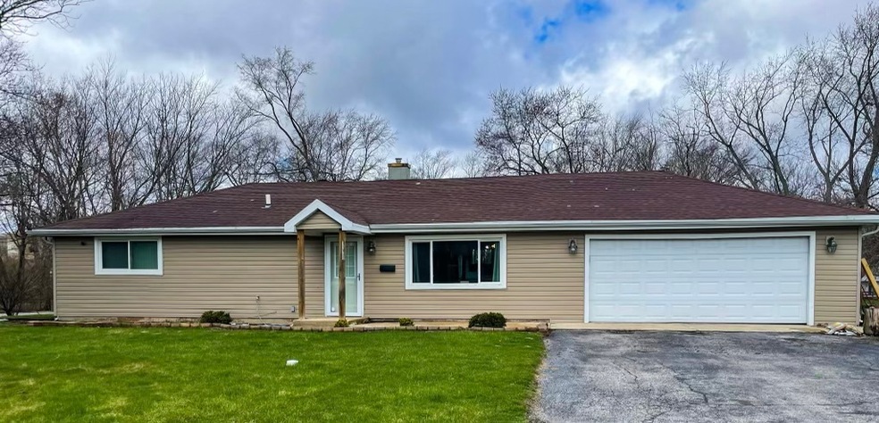 18160 Mary Ann Ln, Country Club Hills, IL 60478 - photo 1