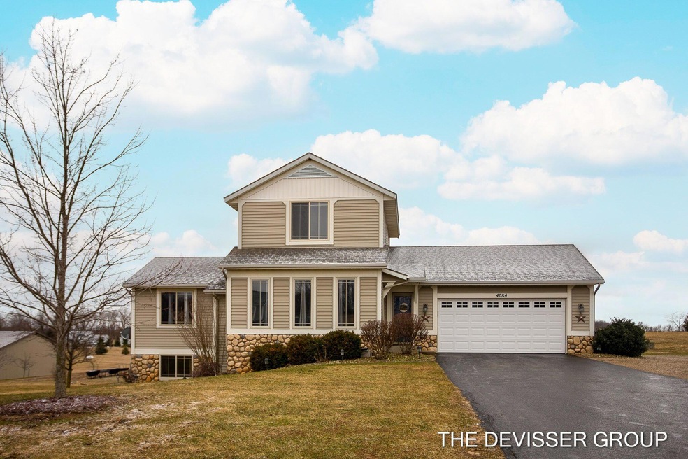 2-web-or-mls-4084 Lone Oak Path, Dorr-2