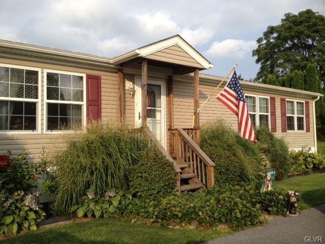 1190 Grange Rd unit N-6, Allentown, PA 18106 - photo 1