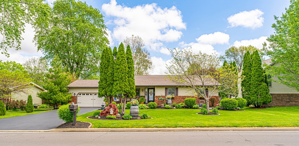 1286 Nicholson Rd, Lincoln, IL 62656 - photo 1