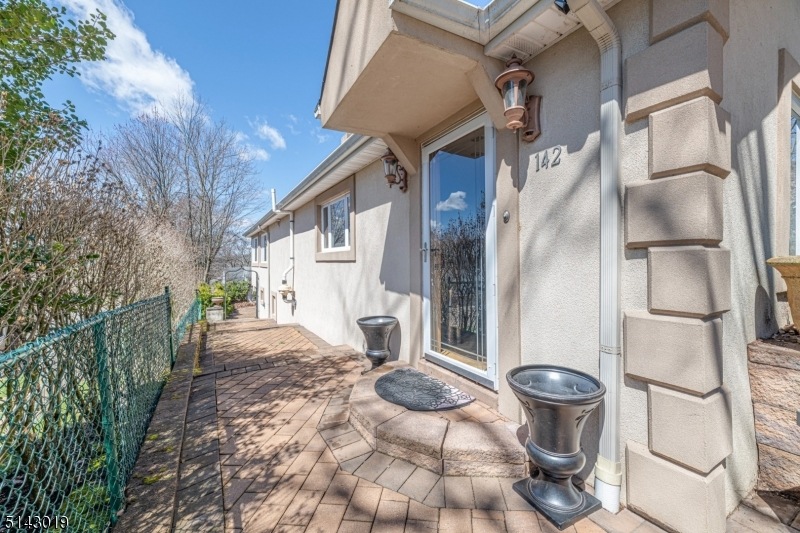 142 S New York Ave, Lake Hopatcong, NJ 07849 - photo 1