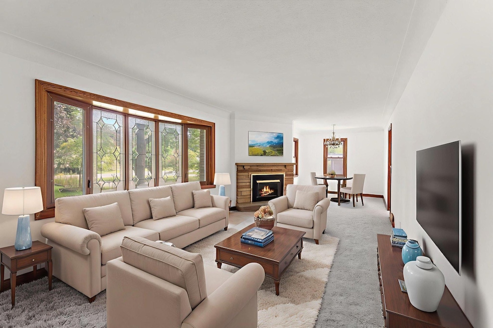 6379 Hodgson Rd, Circle Pines, MN 55014 - photo 1