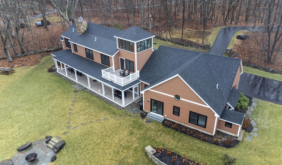 106 Goodwin Rd, Kittery Point, ME 03905 - photo 1