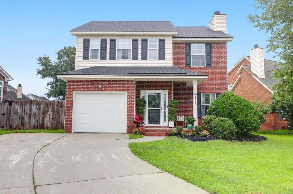 1328 Lark -Tidalcreekphoto- (1)