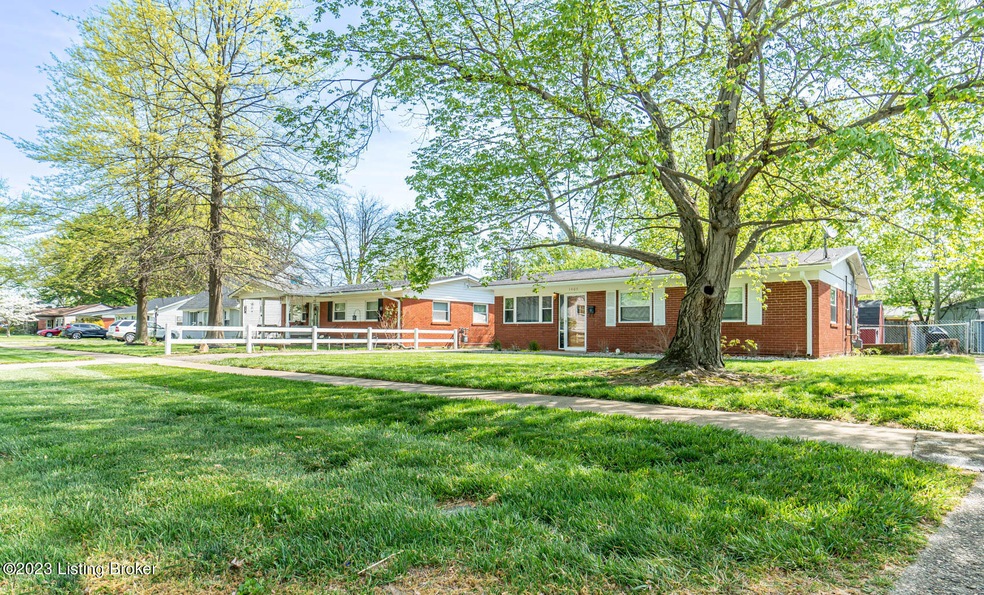 Listing Address Emerald Dr -30