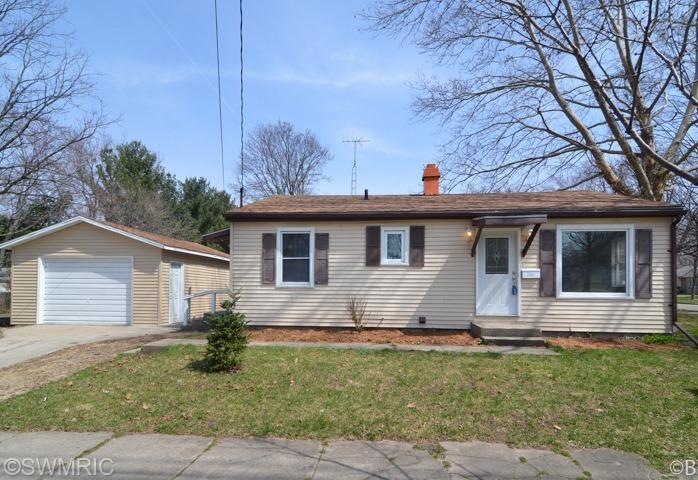 1501 Sheridan Ave, Niles, MI 49120 - photo 1