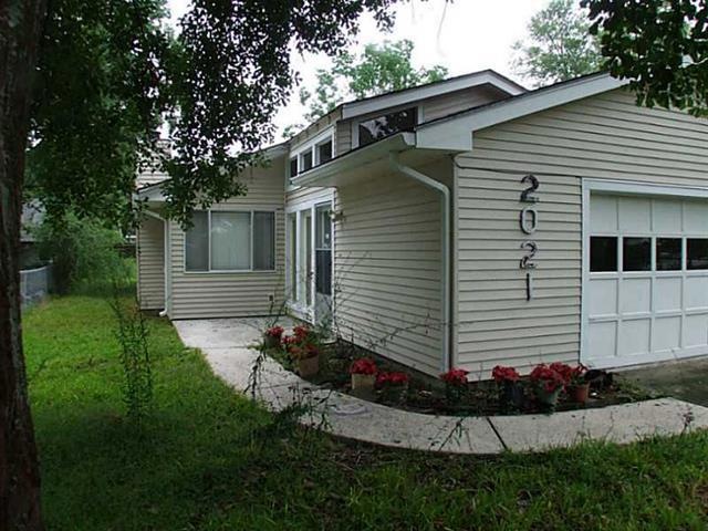 Facade/Exterior Front.