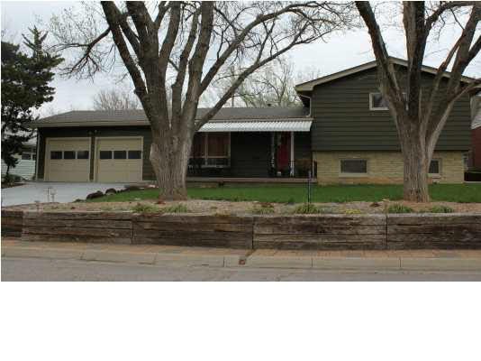 WELCOME TO 1816 N. WASHINGTON LN. WILL GRAB YOUR A