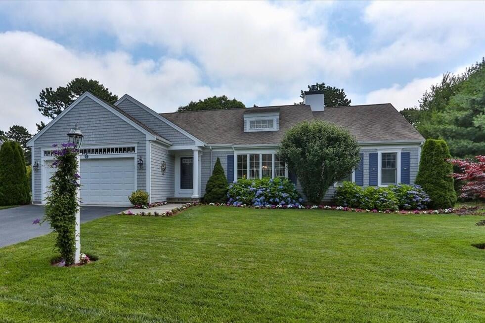311 Pheasant Hill Cir, Cotuit, MA 2635 - photo 1