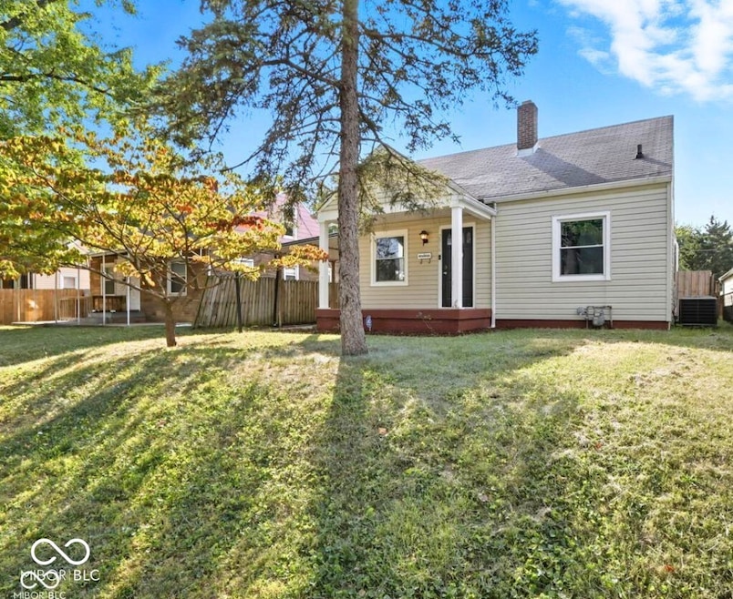 2016 Glenridge Dr, Indianapolis, IN 46218 - photo 1