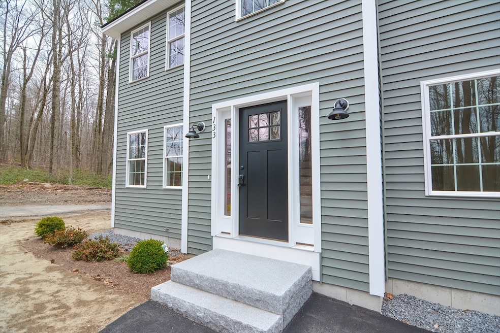 133 Southwick St, Fitchburg, MA 01420 - photo 1