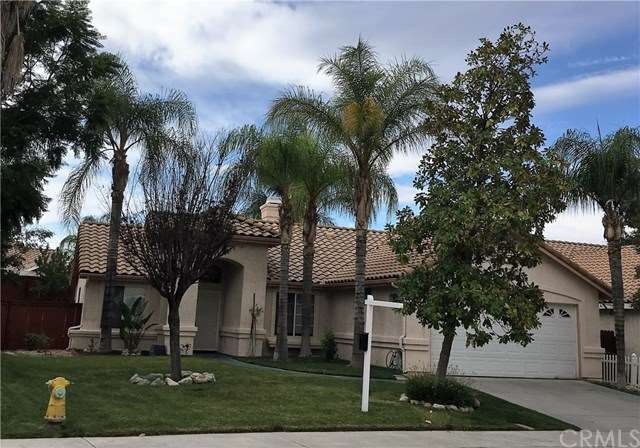 Welcome Home!  Former Model Home Has Beautiful cur