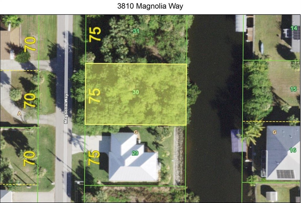 75 x 125 Canal Front building lot