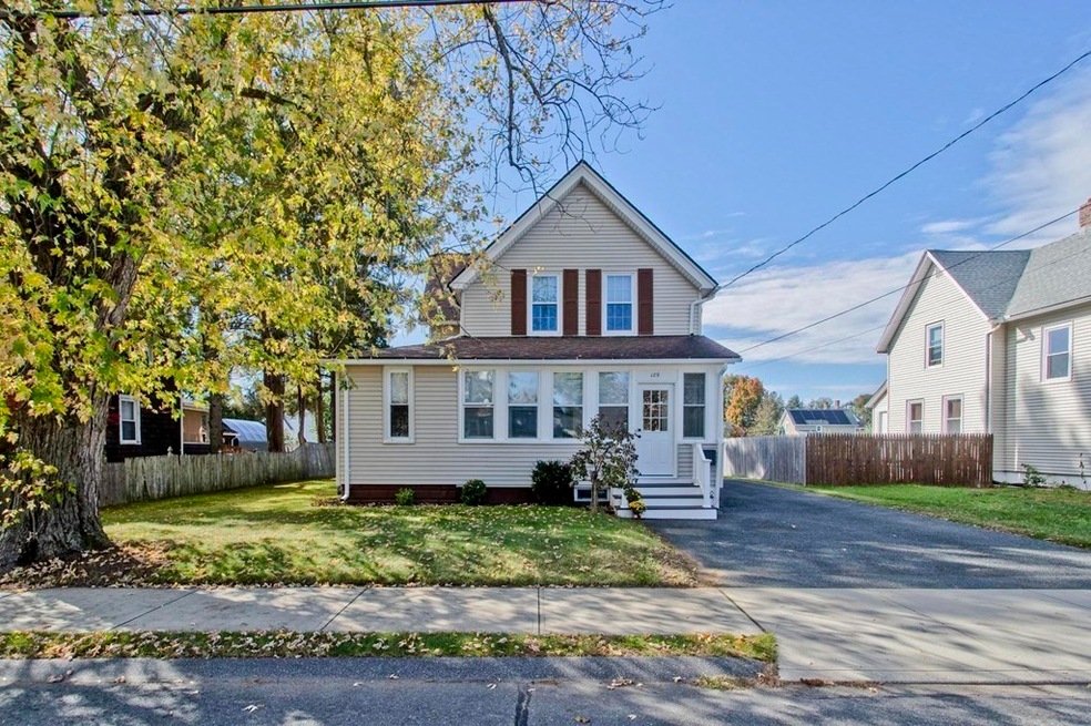 129 Whitney St, Ludlow, MA 01056 - photo 1