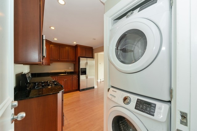 0S600 Old York Rd unit 302, Elmhurst, IL 60126 - photo 1