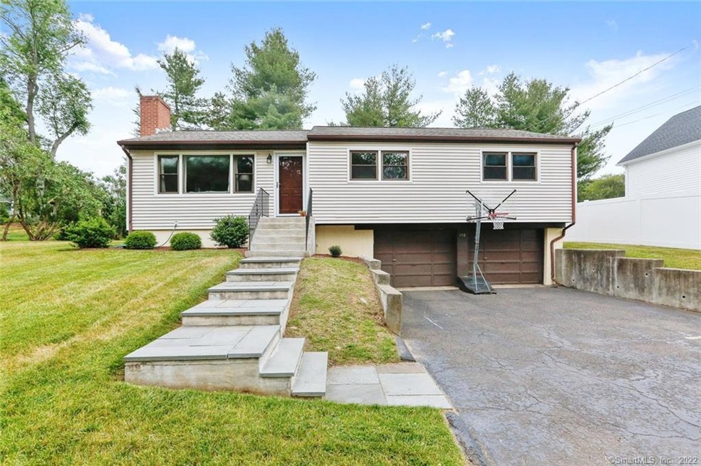 158 Robin Ln, Fairfield, CT 06824 - photo 1